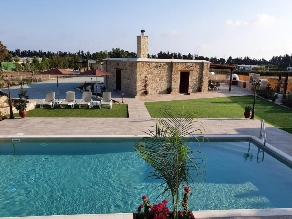 Villa Yioukkas Paphos Eksteriør billede