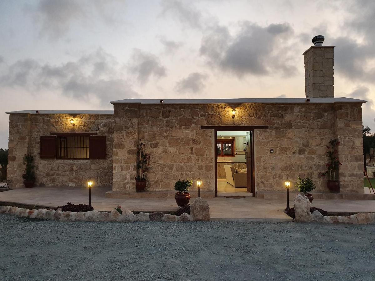 Villa Yioukkas Paphos Eksteriør billede