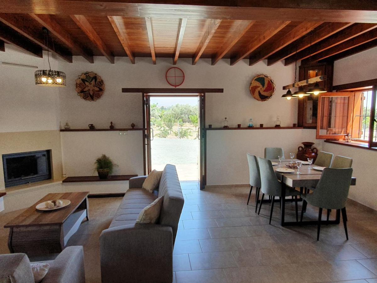Villa Yioukkas Paphos Eksteriør billede